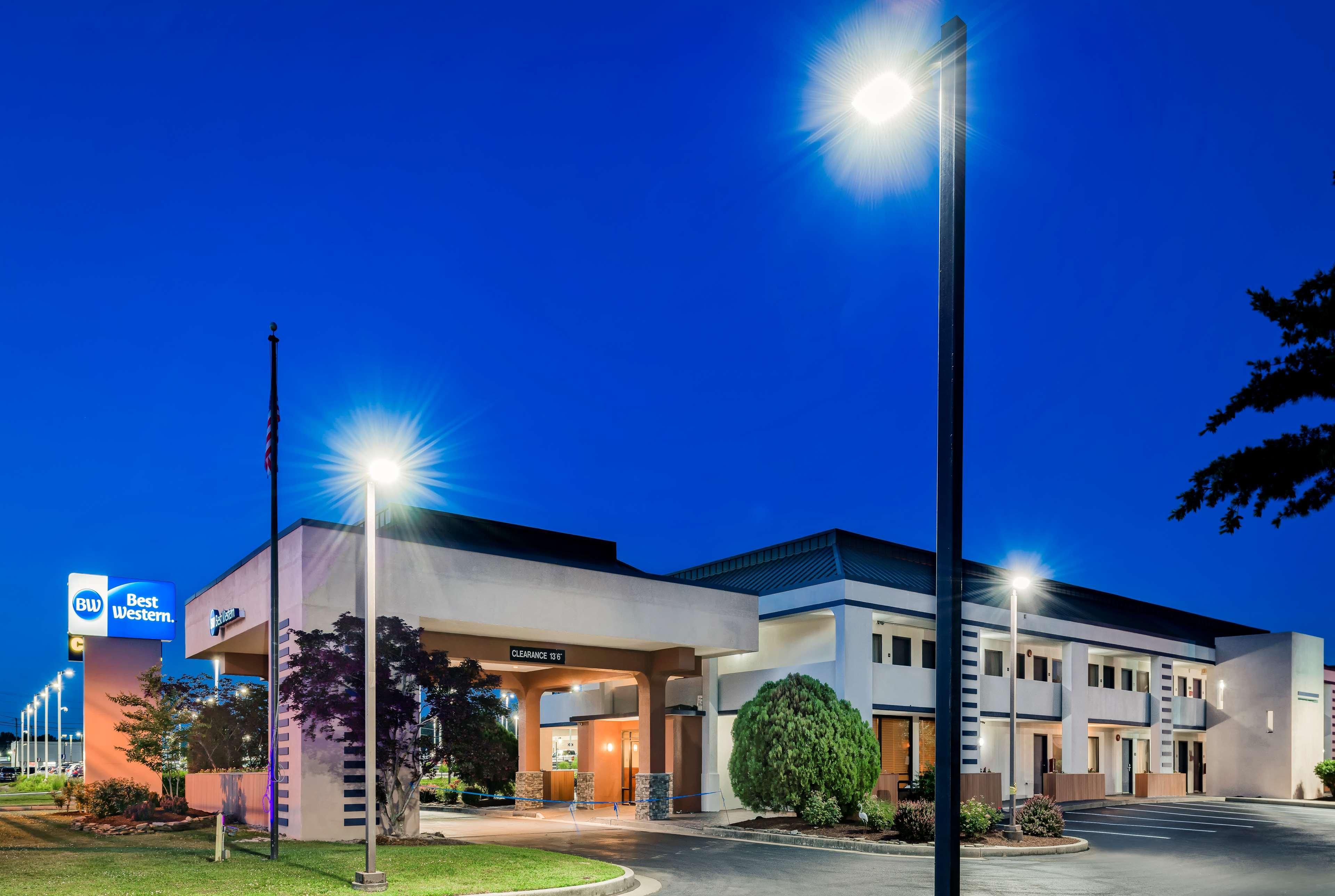 Best Western Salisbury Plaza Екстер'єр фото