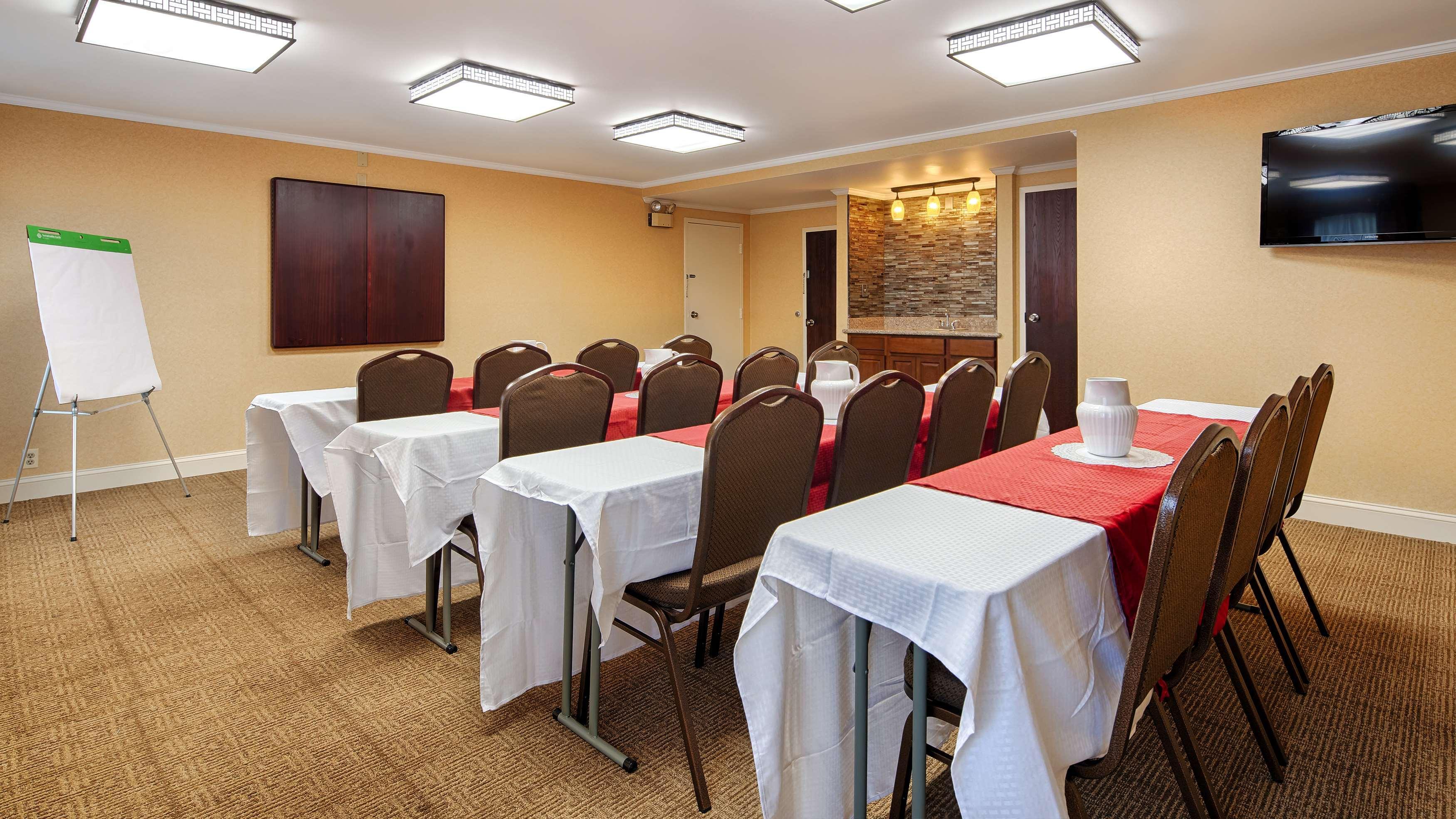 Best Western Salisbury Plaza Екстер'єр фото