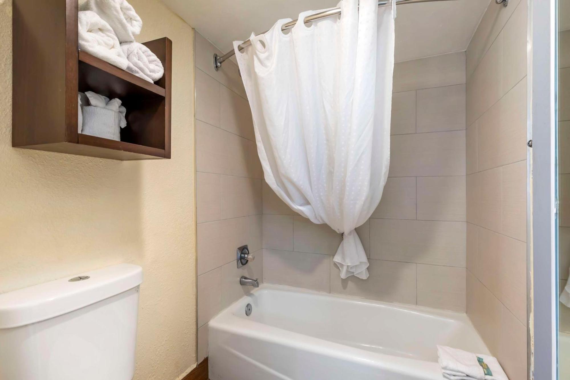Best Western Salisbury Plaza Екстер'єр фото